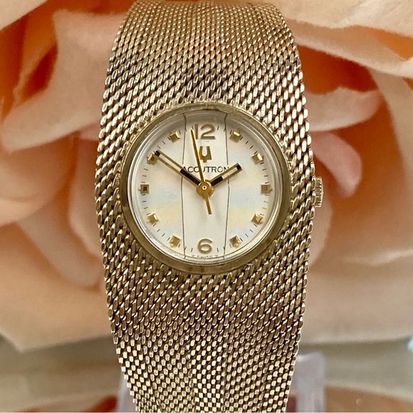 Vintage 1972 Bulova Accutron Swiss 10K Gold Filled Mesh Dress Watch Tuning Fork - Picture 1 of 16